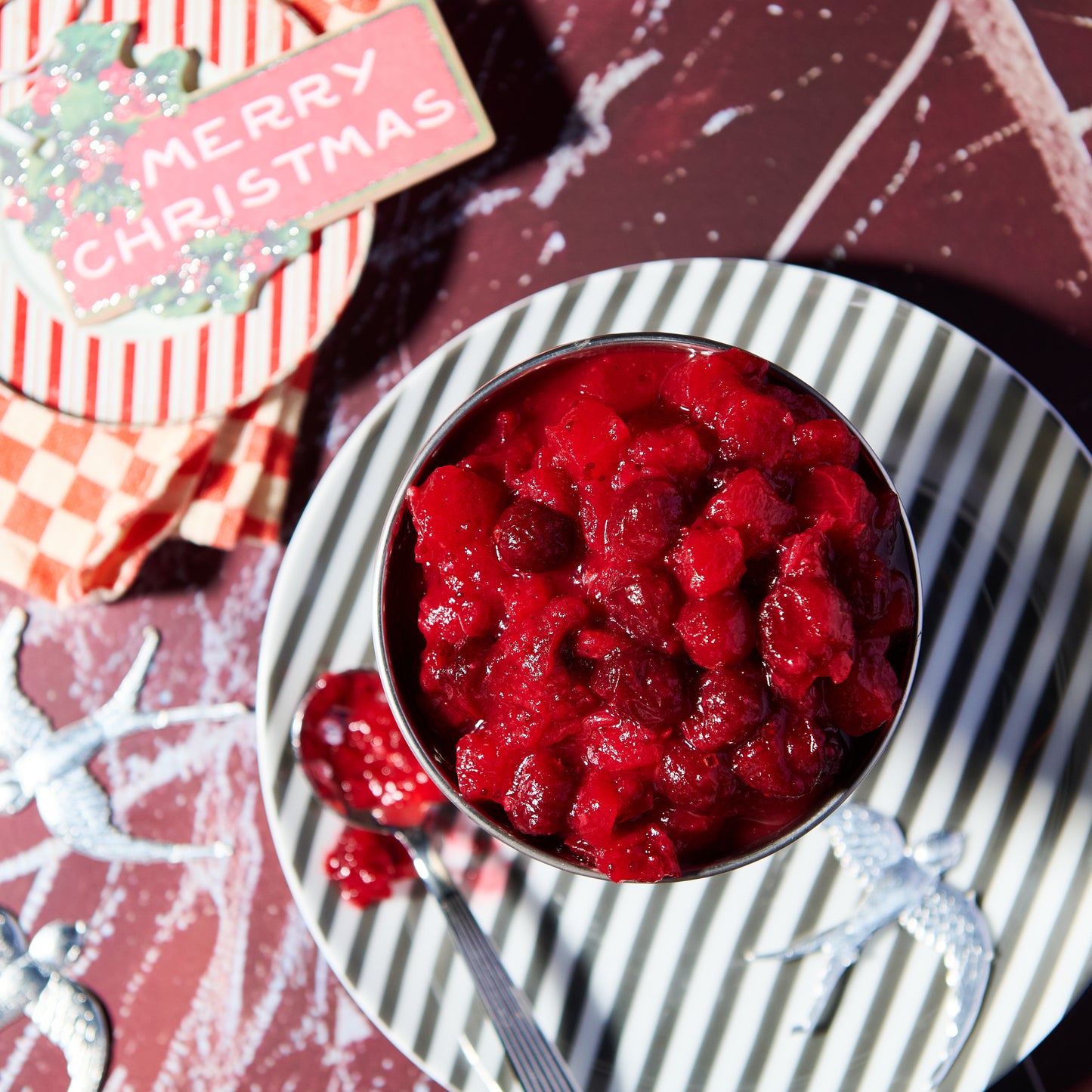 Christmas Apple and cranberry relish