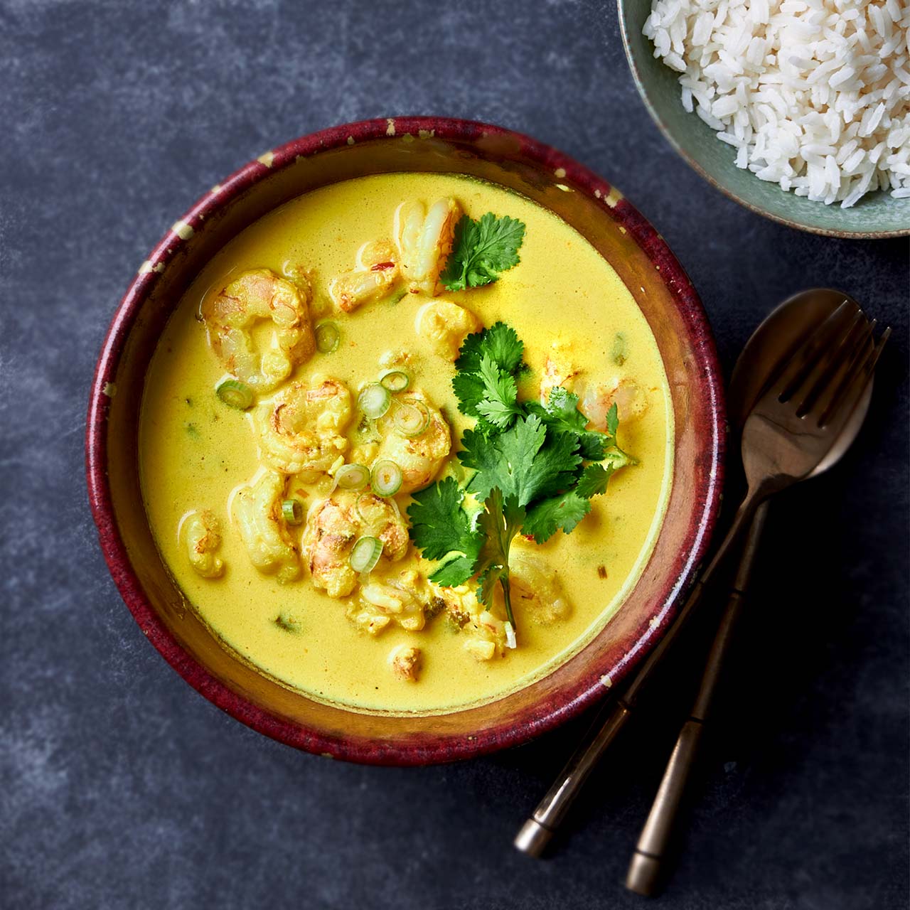 Lemongrass, coconut and turmeric curry of prawns