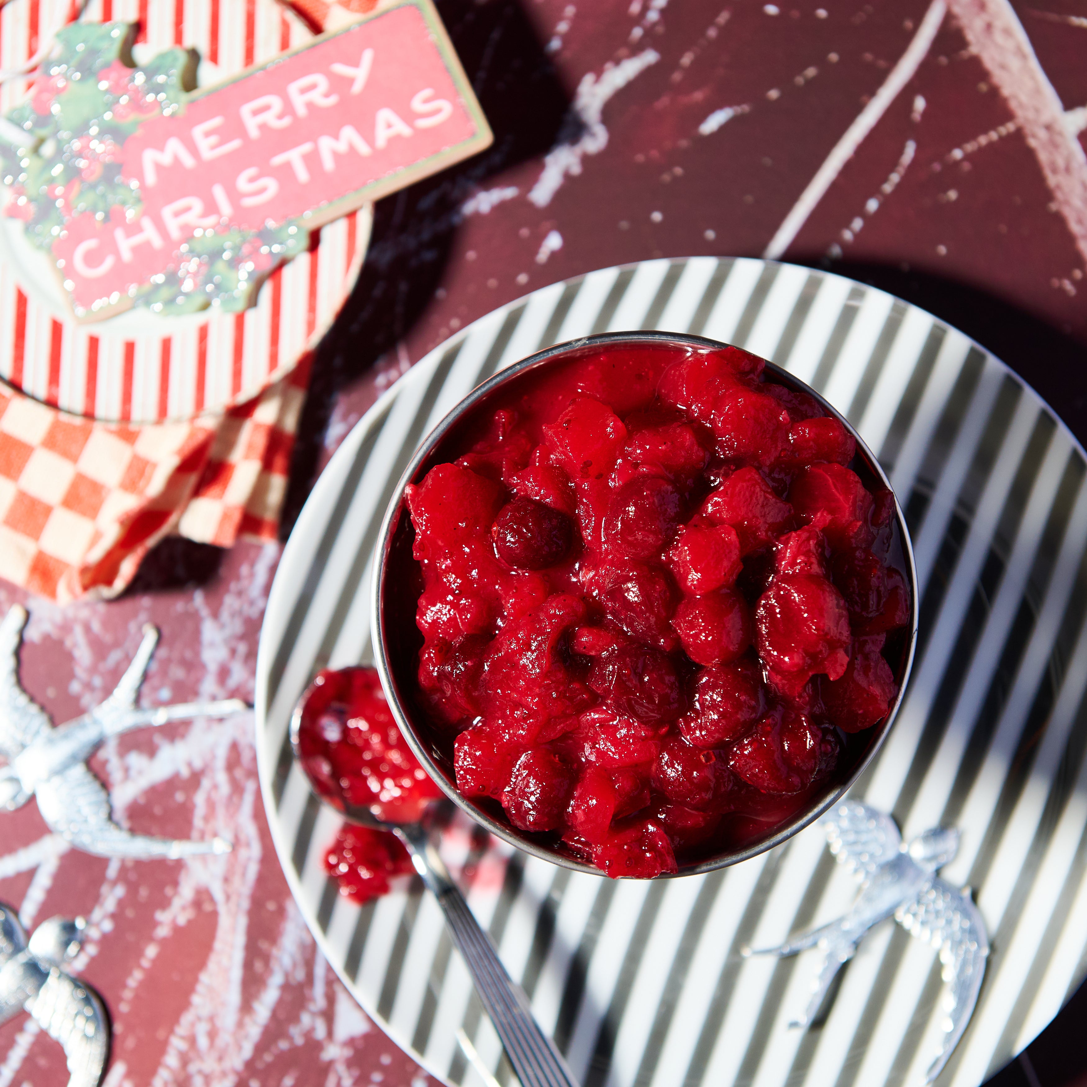 Christmas Apple and cranberry relish
