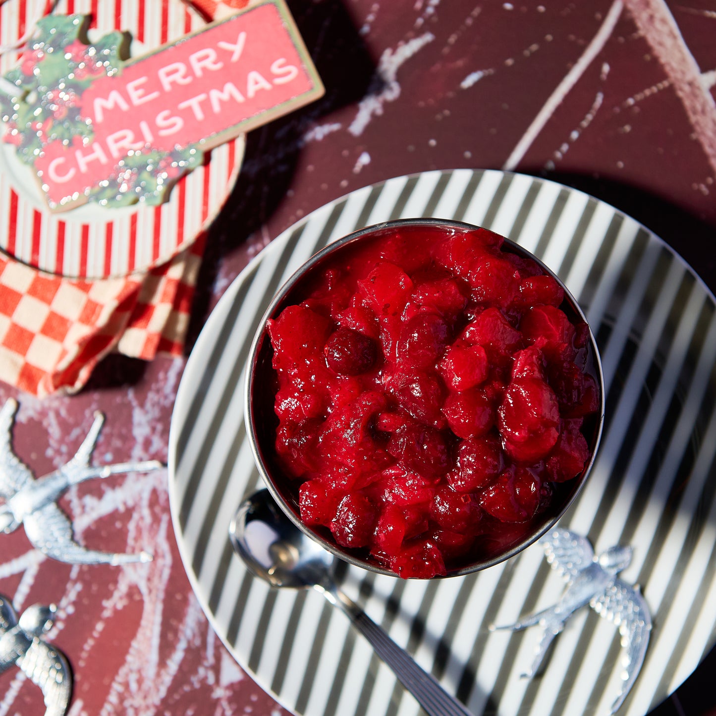 Christmas Apple & cranberry relish