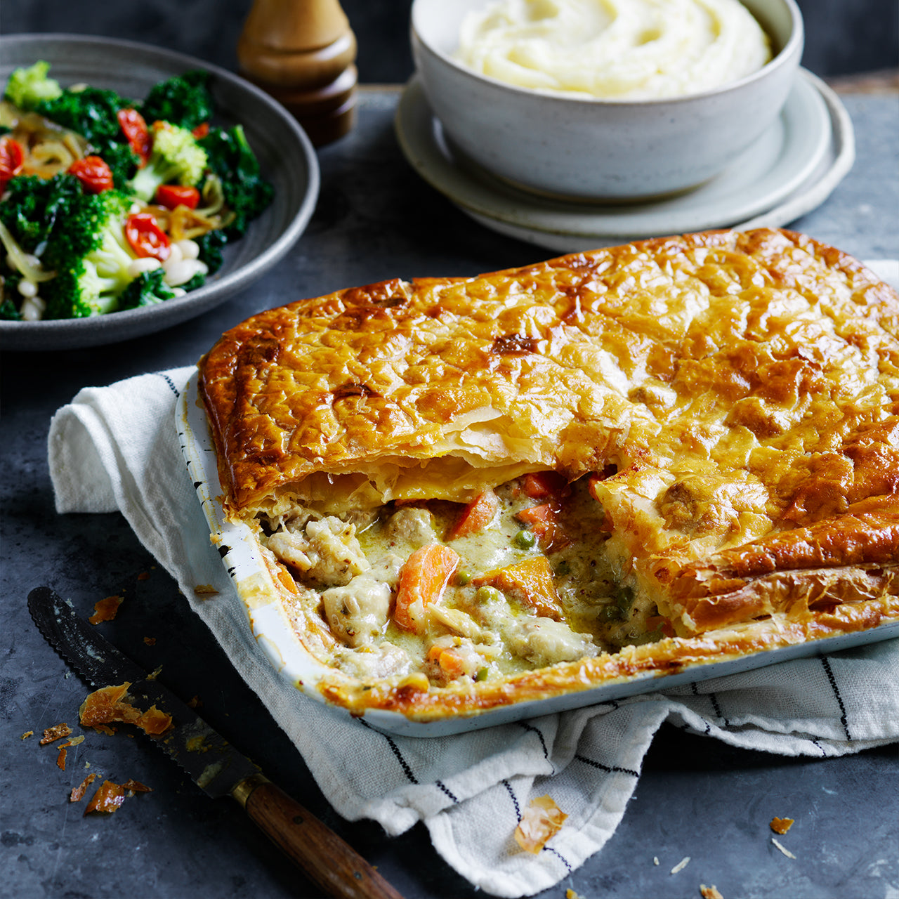 Chicken and roast vegetable pie